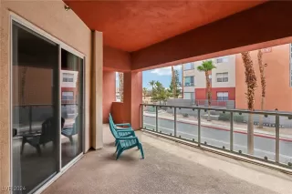 Photo #1: 2620878 Listing 