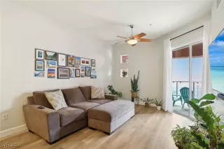 Photo #3: 2620878 Listing 