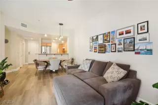 Photo #6: 2620878 Listing 