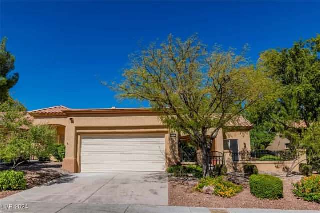 MLS: 2620910 Condo For Sale