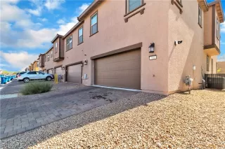 Photo #4: 2620918 Listing 