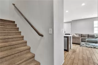 Photo #6: 2620918 Listing 