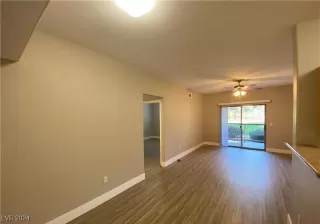 Photo #4: 2620933 Listing 