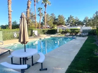 Photo #2: 2620958 Listing