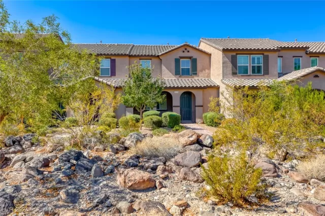 MLS: 2620963 Condo For Sale