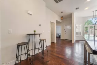 Photo #6: 2620967 Listing 