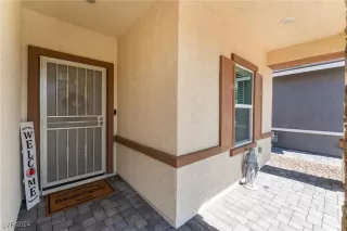 Photo #5: 2620994 Listing