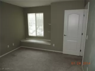Photo #3: 2621004 Listing