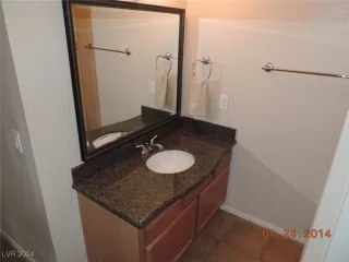 Photo #5: 2621004 Listing