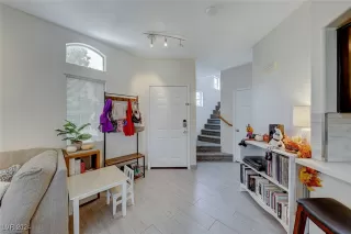 Photo #4: 2621012 Listing