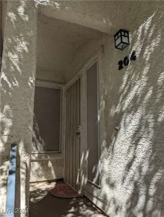 Photo #3: 2621018 Listing 