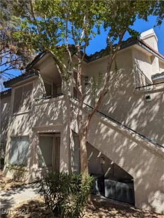 Photo #4: 2621018 Listing 