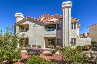 Photo #1: 2621030 Listing