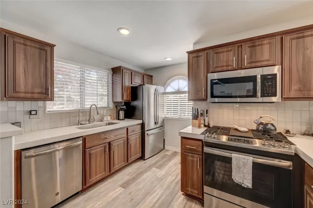 MLS: 2621047 Condo For Sale