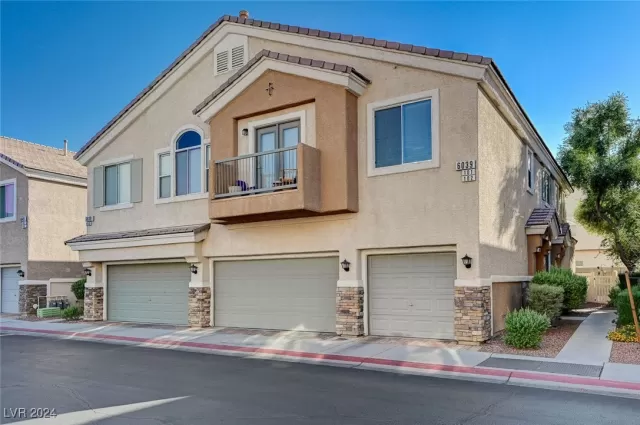 MLS: 2621052 Condo For Sale