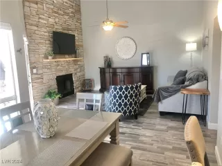 Photo #1: 2621106 Listing 