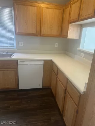 Photo #5: 2621110 Listing 
