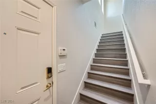 Photo #3: 2621114 Listing