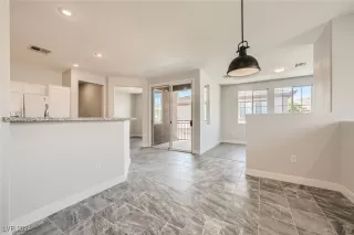 Photo #5: 2621114 Listing