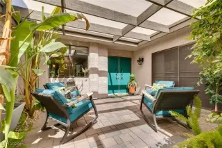 Photo #2: 2621131 Listing