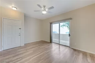 Photo #5: 2621171 Listing