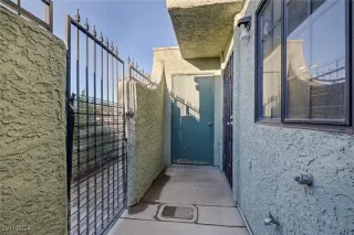 Photo #1: 2621172 Listing 