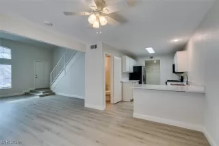 Photo #4: 2621231 Listing 