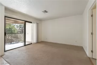 Photo #1: 2621278 Listing 