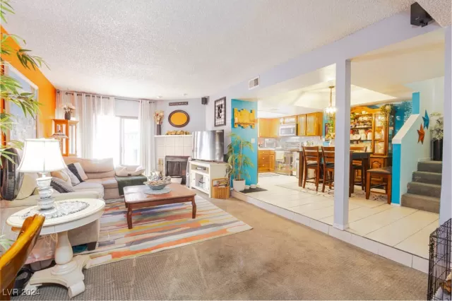 MLS: 2621337 Condo For Sale