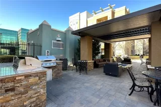 Photo #3: 2621340 Listing 