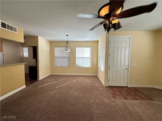 Photo #5: 2621341 Listing 