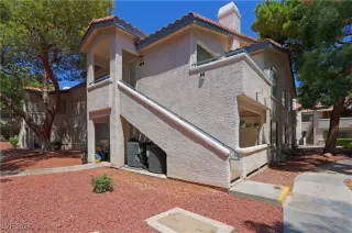 Photo #2: 2621353 Listing 