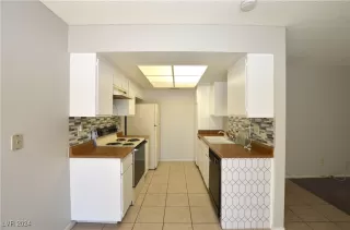 Photo #3: 2621374 Listing 