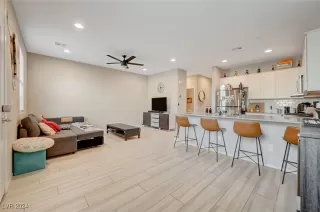 Photo #1: 2621379 Listing 