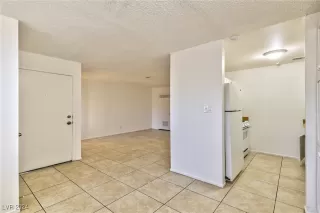 Photo #1: 2621388 Listing 