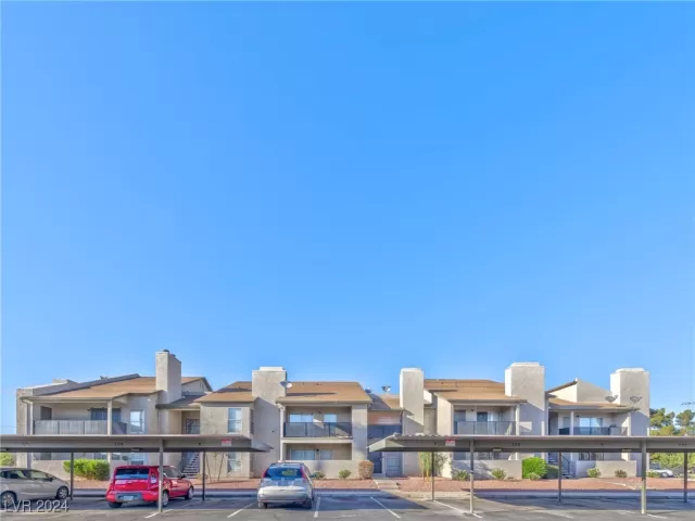 MLS: 2621407 Condo For Sale