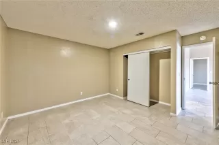 Photo #6: 2621407 Listing 