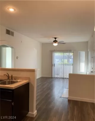 Photo #2: 2621415 Listing 