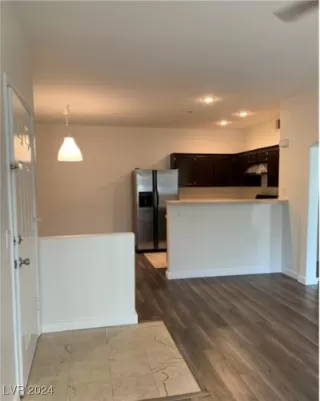 Photo #4: 2621415 Listing 