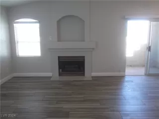 Photo #6: 2621446 Listing