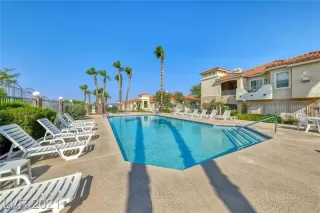 Photo #3: 2621447 Listing 