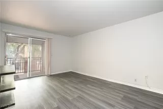 Photo #5: 2621452 Listing