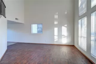 Photo #2: 2621453 Listing 