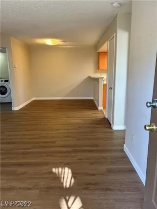 Photo #1: 2621454 Listing