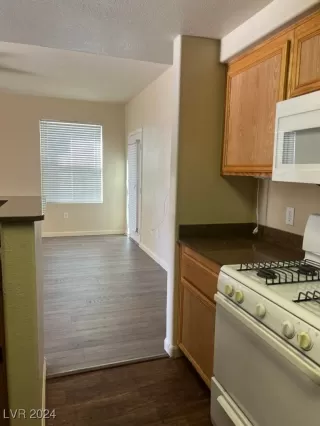 Photo #4: 2621458 Listing 