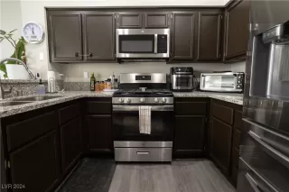 Photo #3: 2621465 Listing