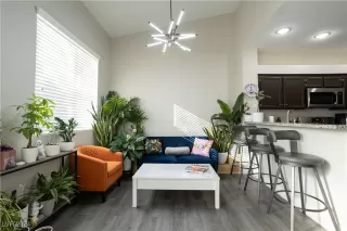 Photo #5: 2621465 Listing