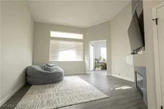 Photo #6: 2621465 Listing