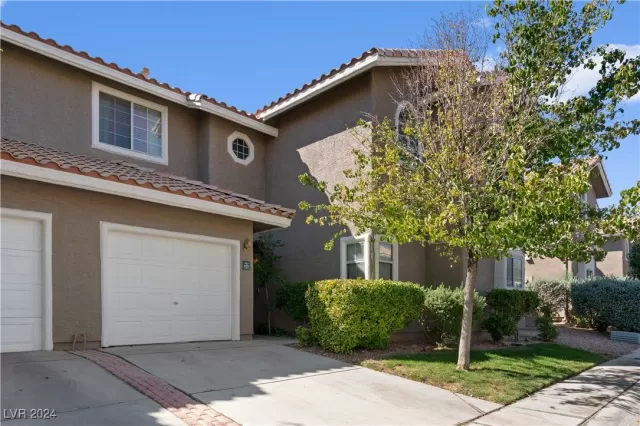 MLS: 2621482 Condo For Sale