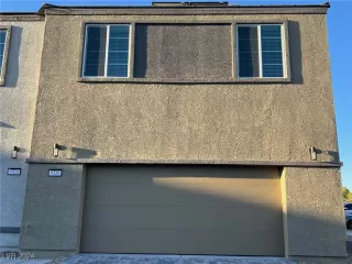 Photo #1: 2621505 Listing 